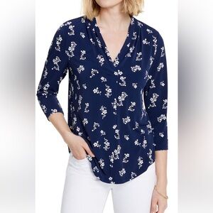 Lord & Taylor Black Floral V-Neck Blouse in Size Medium
